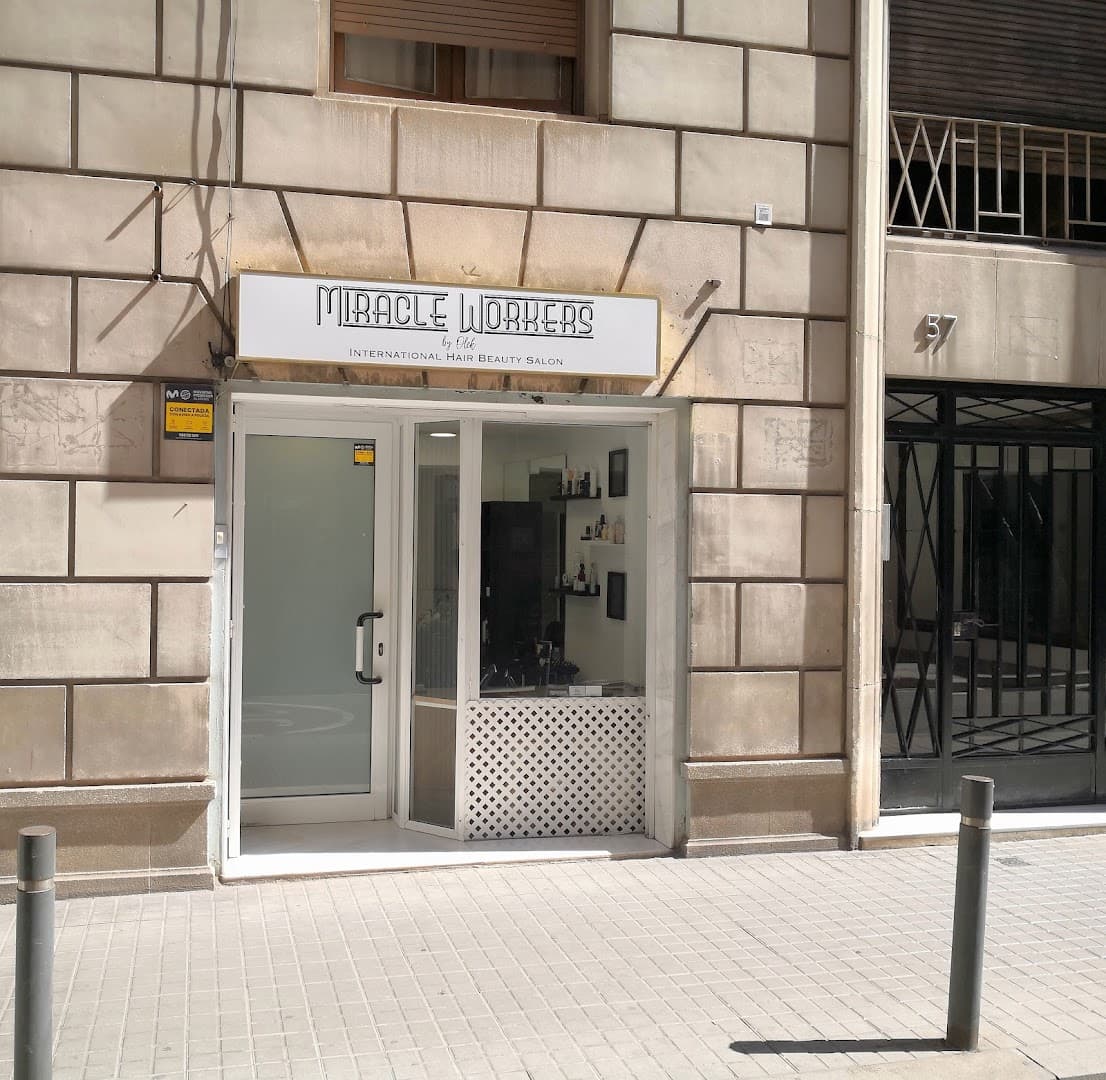 "Miracle Workers by Olek" - Hairsalon in Barcelona — фото 3