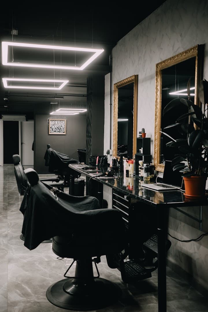 13 ÁNGELES BARBERSHOP TATTOO — фото 2