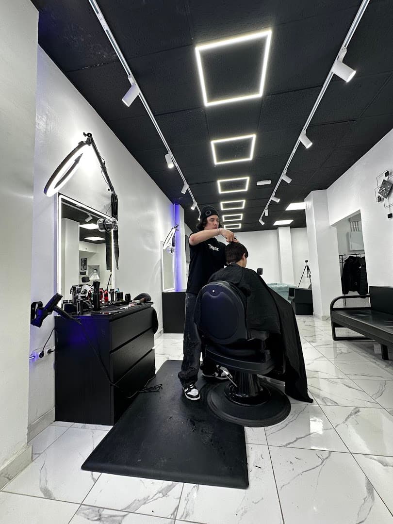 Crew24 BarberShop