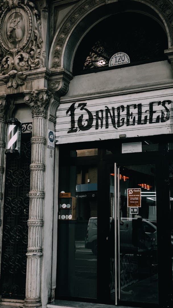 13 ÁNGELES BARBERSHOP TATTOO